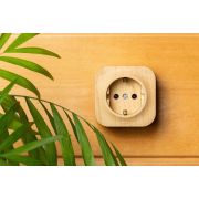 Розетка 1-м ОП Quteo 16А IP20 2P+E с заземл. без защ. шторок дерево IEK 782271